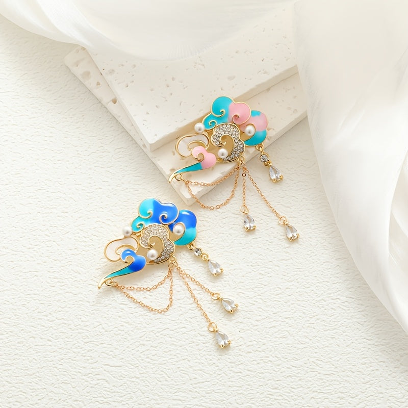 Vintage style Resin Cloud Tassel Brooch, Elegant and Cute Cloud-Shaped Pin, High-Quality Qipao Accessory for Women with Sophisticated Taste.