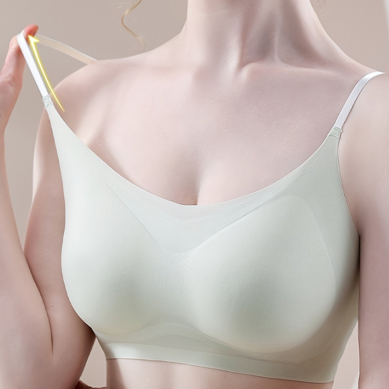 Comfortable wireless cami bra for women with push-up, full coverage, and removable pads, made of nylon/elastane blend, perfect for casual wear.