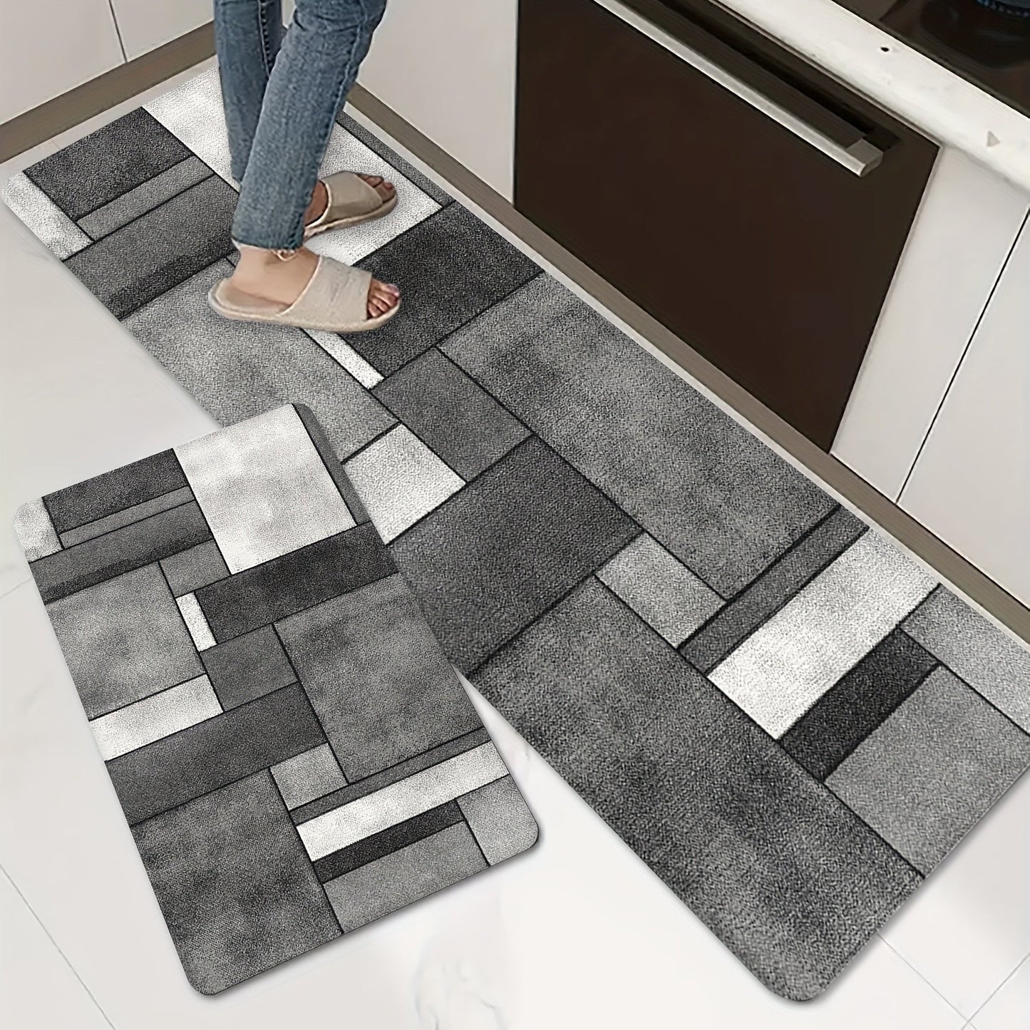 1 piece of Geometric Print Kitchen Mat with non-slip, oil-proof, and waterproof features. This runner rug is dirt-resistant, machine washable, and is suitable for use as an entrance doormat or in the kitchen, living room, laundry room, and bathroom. It