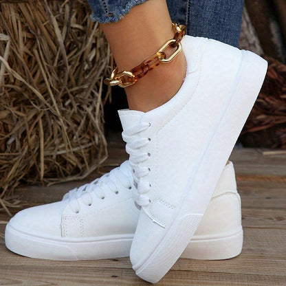 Stylish and Comfortable Women's Sports Shoes: White Sneakers