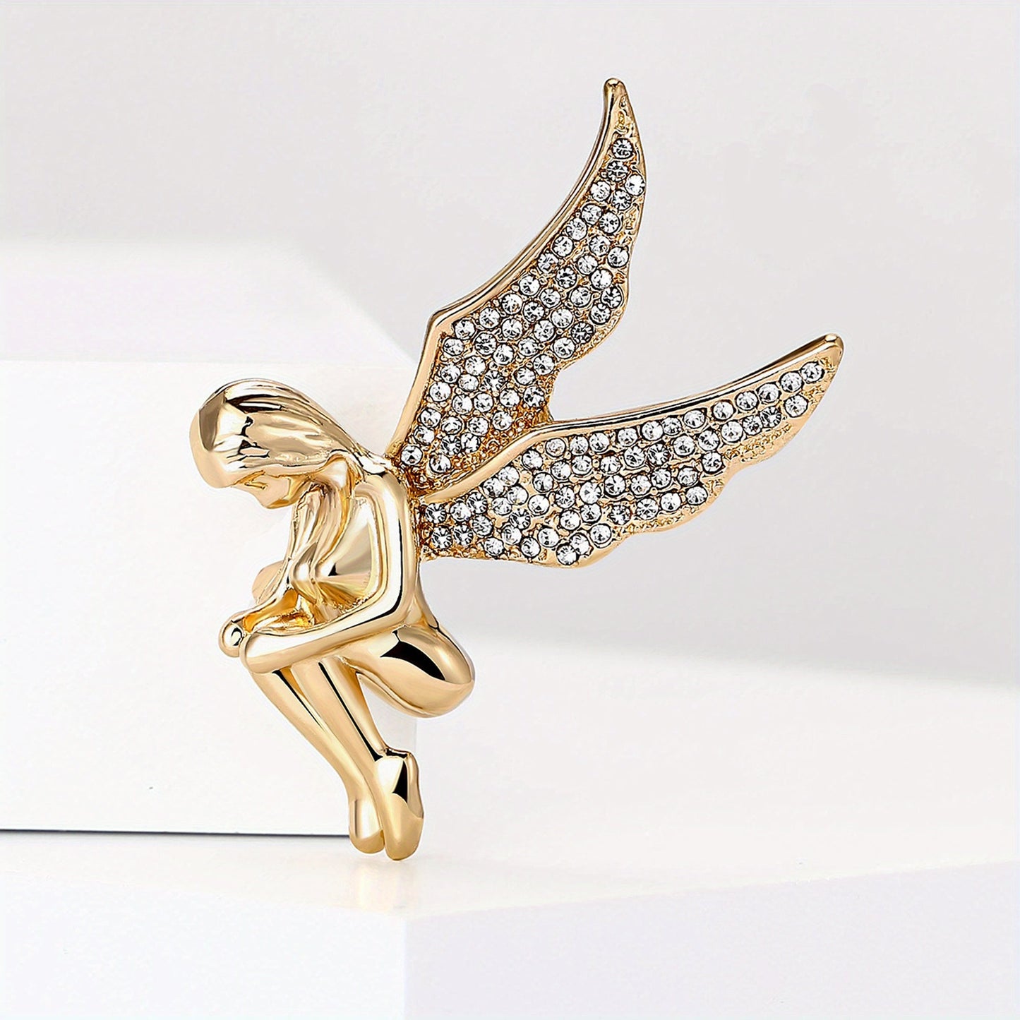 Elegant Rhinestone Angel Embossed Brooch featuring Alloy Women's Fashion Pin - A Versatile and Stylish Lapel Accessory