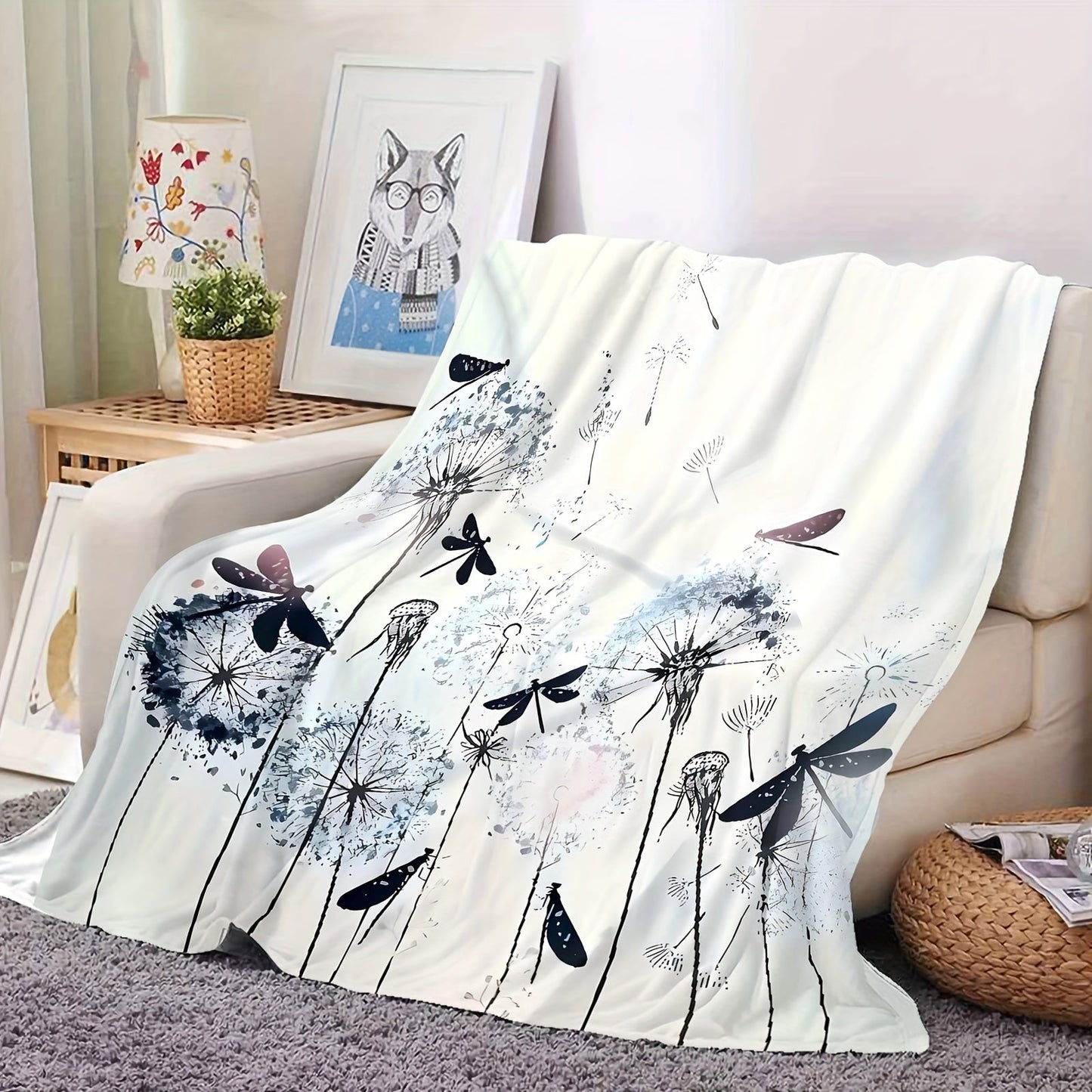 Soft and comfortable, this CozyLife Contemporary Style Flannel Fleece Throw Blanket is made of high-quality knitted polyester fabric. It is stain-resistant and suitable for all-season use. With a digital print design, this multipurpose blanket weighs