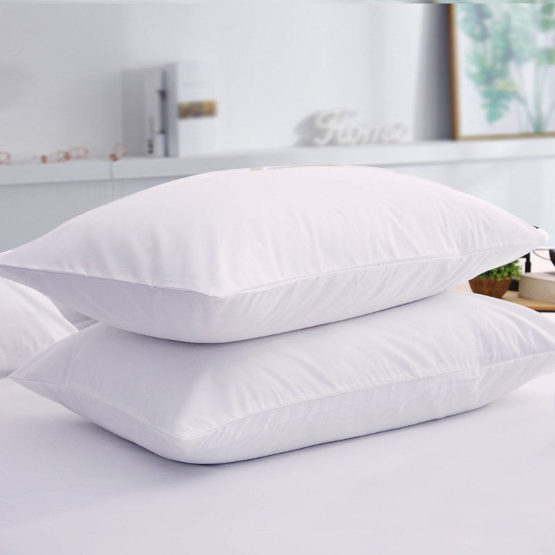 This set includes 2 soft sanded pillowcases made of 100% polyester. These non-wrinkle pillowcases are easy to care for and fade-resistant. They are crafted from lightweight 90g woven fabric that is machine washable. Please note that pillows are not