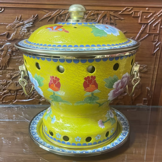 Elegant Yellow Floral Design Traditional Chinese Enamel Hot Pot with Brass Lining - Perfect for Family Meals, Suitable for Individual Use, Dishwasher Safe, No Electricity Needed (1 piece)