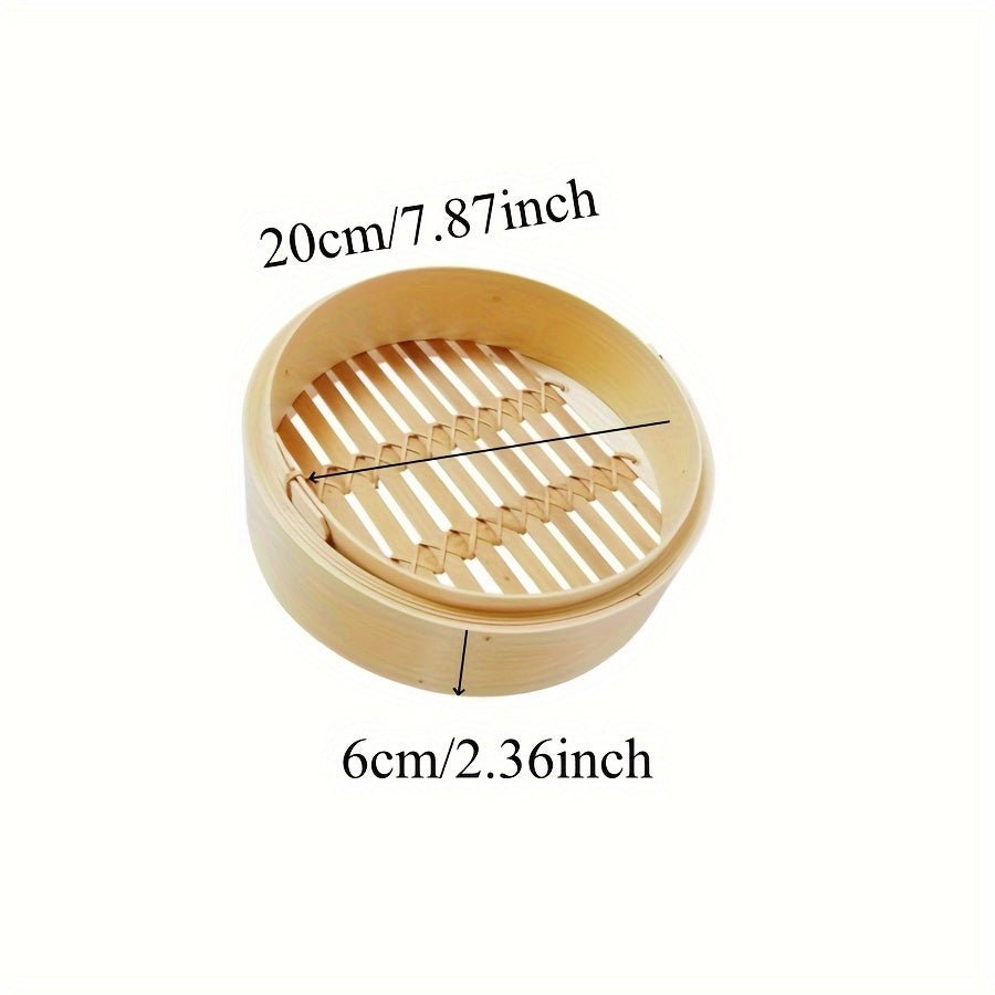 One set includes a three-piece bamboo steamer, each piece measuring 20cm wide. This steamer is perfect for steaming a variety of foods such as dumplings, bread, fish, and meat.