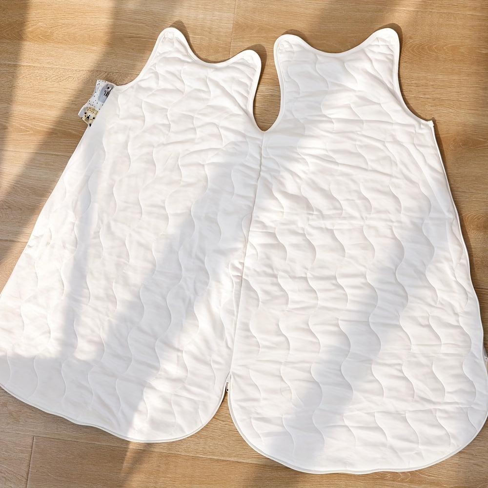 Soft sleeping bag perfect for winter with leaf and animal print sleeveless design