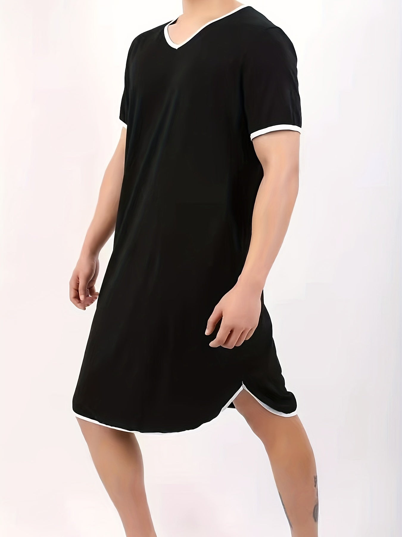 Stretchy V-neck Knee-Length Sleepwear Robe for Men