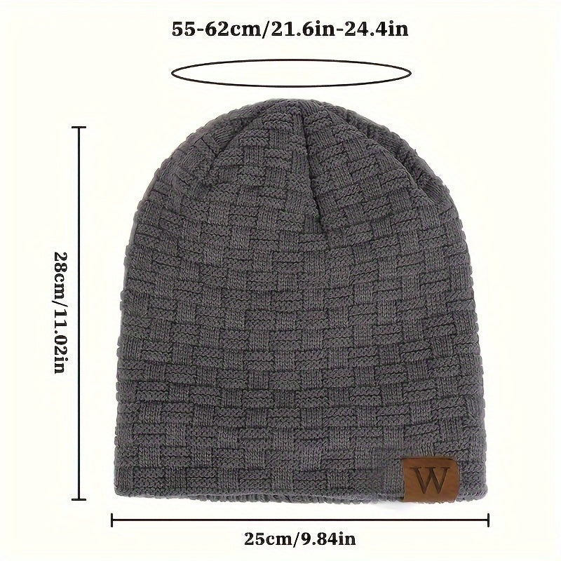 A cozy men's hat perfect for autumn and winter, featuring fleece lining for extra warmth and ear protection. Great for cycling, skiing, and other outdoor sports. The ideal gift choice!