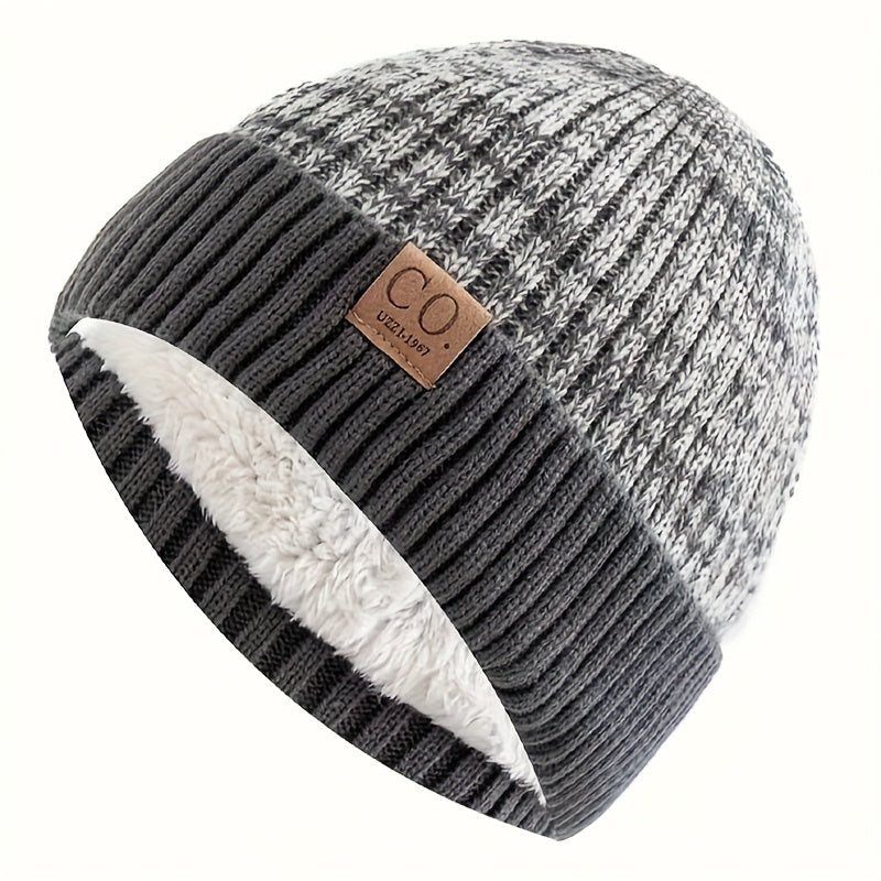 Stay Warm and Cozy with a Knit Beanie featuring a Letter Patch - Thick Fleece-Lined, Providing Ear Protection for Men | Sporty Design, Easy to Hand Wash