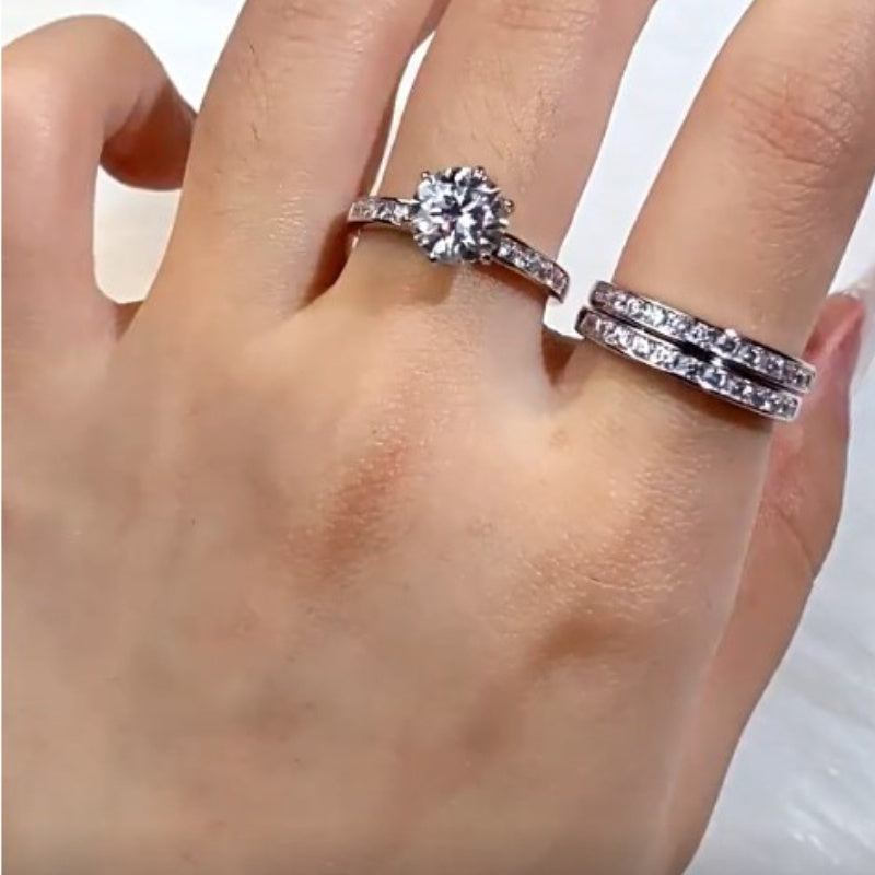 Beautiful 3-piece Moissanite Engagement Ring Set - Featuring a stunning 5ct round cut stone, crafted in S925 sterling silver. Ideal for weddings, anniversaries, Valentine's Day, and makes the perfect gift for Christmas.