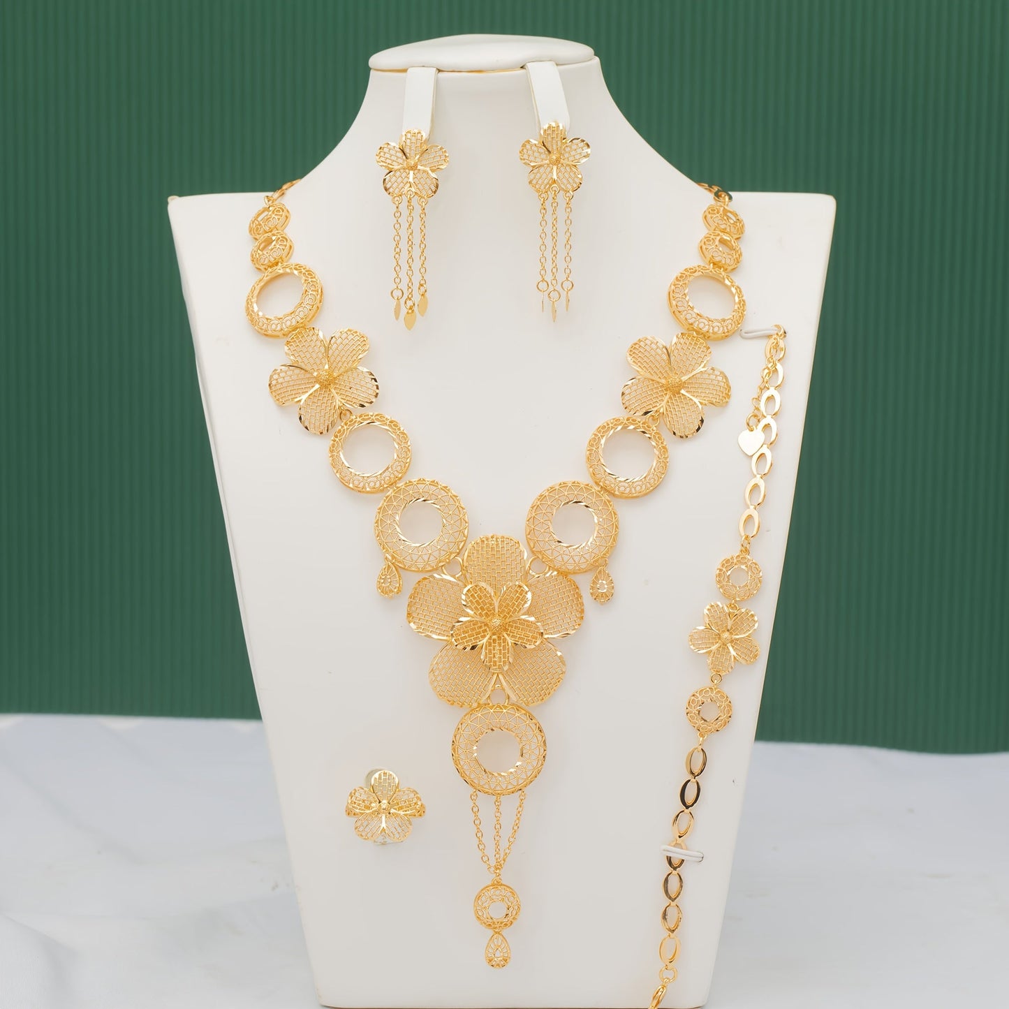 Copper Arabian Fashion Jewelry Set Featuring 5-Piece Flower Design with Synthetic Stones and Plating - Includes Necklace, Bracelet, and Earrings Perfect for Weddings and Parties, Great for Anniversaries