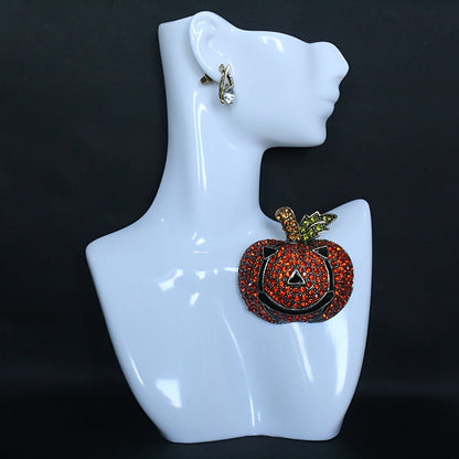 Unique Devil Smiling Pumpkin Brooch in Chic Punk Style, adorned with Sparkling Rhinestones - Crafted from Zinc Alloy, perfect for Fashion Accessories