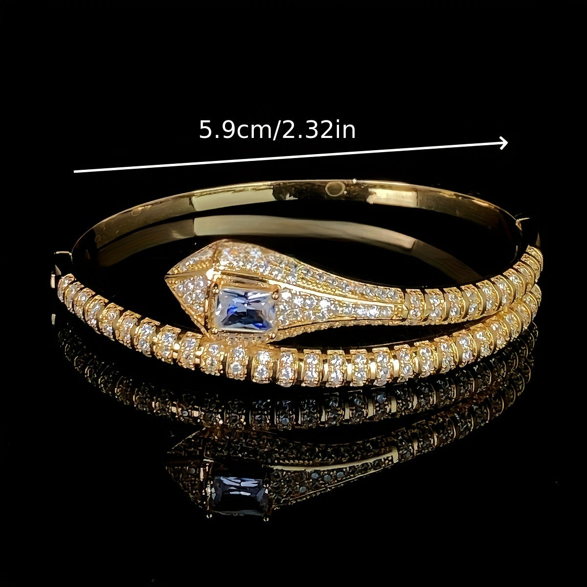 Elegant and fashionable women's bracelet embellished with zirconia stones, ideal for trendy gatherings and events.