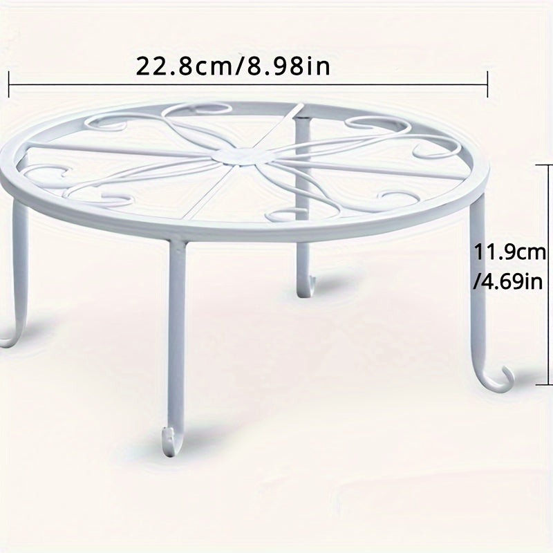 2 heavy duty rustproof iron plant stands for indoor/outdoor use.