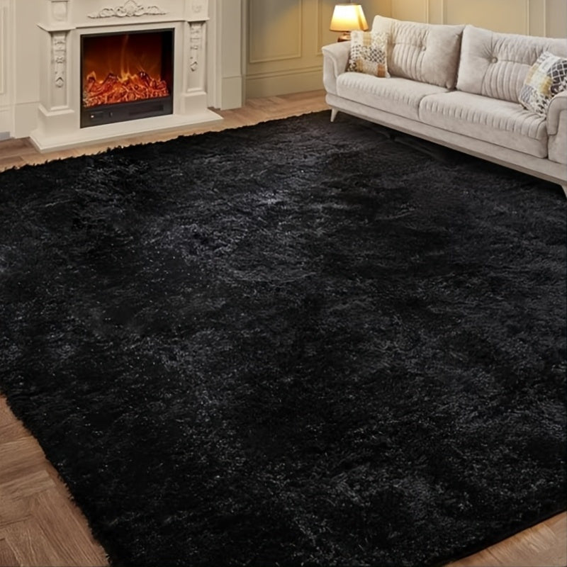 Soft shaggy area rug made of machine washable polyester fiber, featuring non-slip and stain-resistant properties. This cozy indoor carpet comes in a rectangle shape, covering less than 2.16m² and with a longest side under 1.8m. Perfect for living rooms