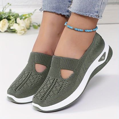 New Women's shoes for 2024 - Breathable, lace-up shoes for the fashion-forward sports enthusiast.