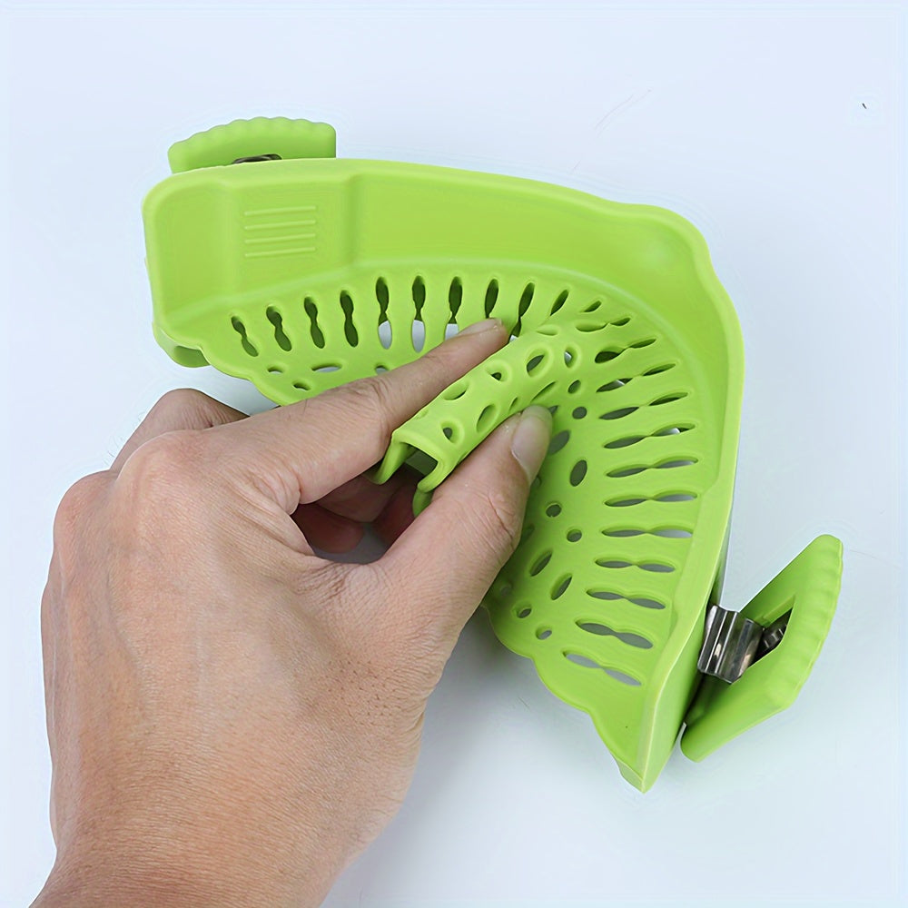 Silicone Strainer Clip for Pots and Pans - a versatile tool for straining pasta, meat, vegetables, and fruits in the kitchen. Ideal for use as a clip-on food strainer or silicone colander.