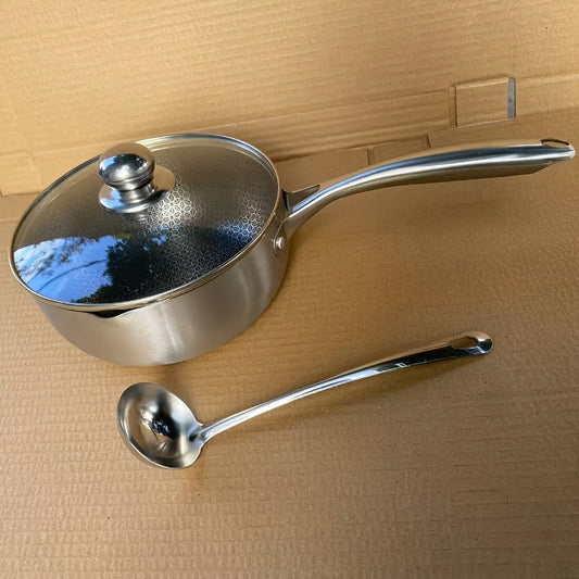 This saucepan is made of durable 316 stainless steel and features a honeycomb non-stick surface, making it perfect for cooking a variety of dishes like baby food, soup, stew, and fried noodles. It also comes with a lid and measuring ladle for added