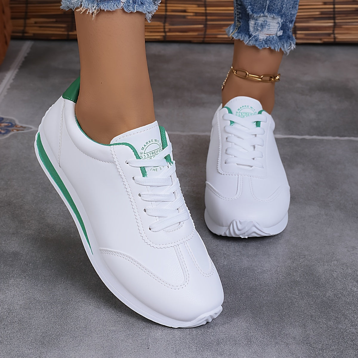 Women's fashion sneakers with comfortable platform and soft sole, ideal for casual wear and work.