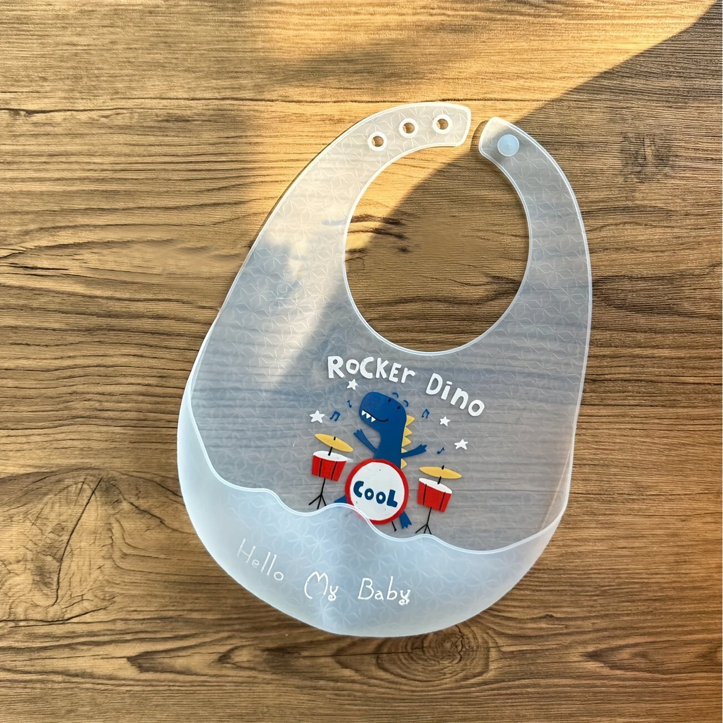 Ultra-thin silicone baby bib for babies and toddlers, extra soft, durable, and waterproof.