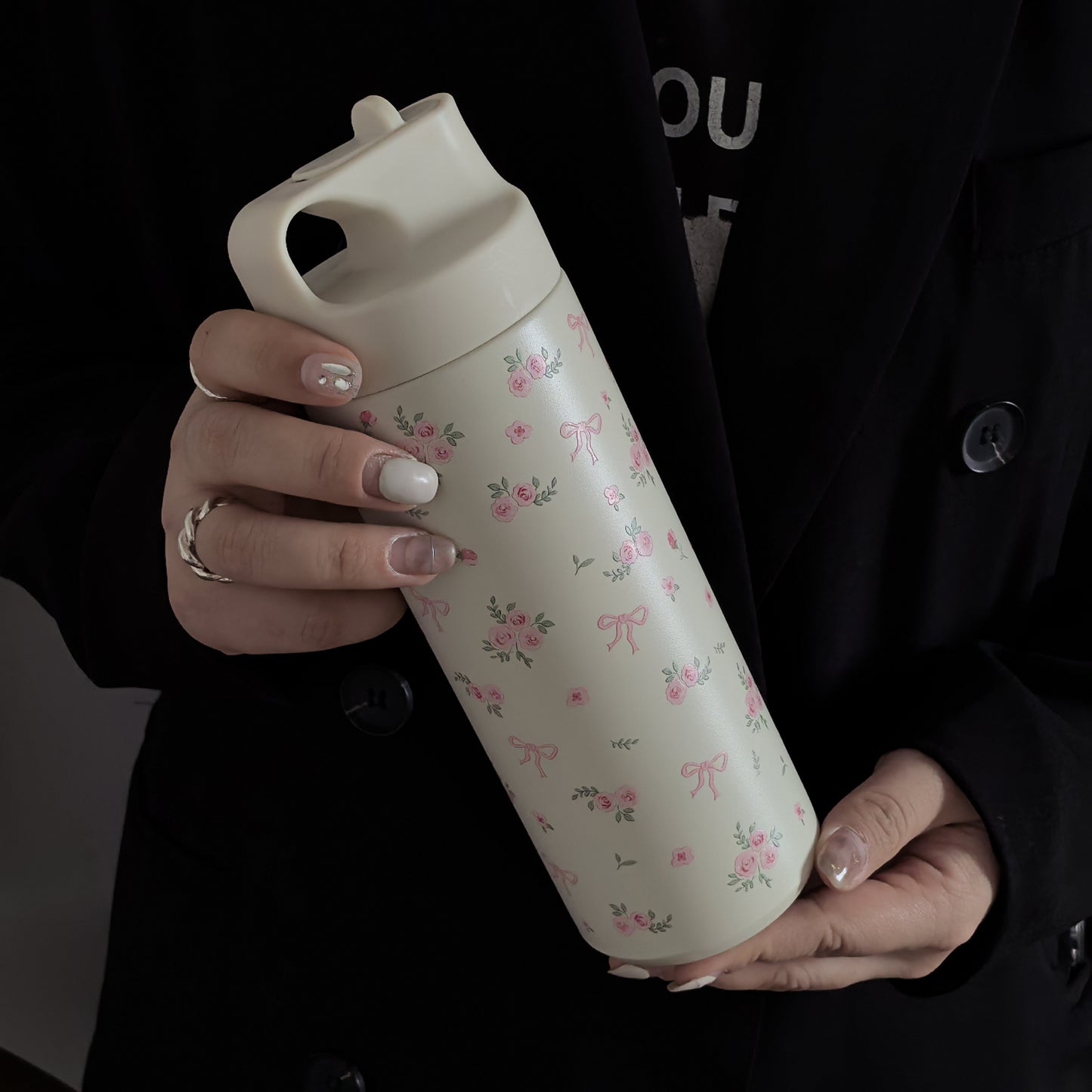 550ml Butterfly Rose water bottle with flip straw, double-layer stainless steel insulation, perfect for travel, gym, and outdoor sports.