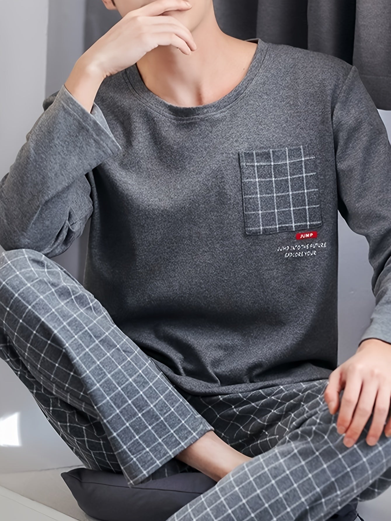 QIANNIANMA Men's Long Sleeve Pajama Set - Geometric Pattern, Round Neck, Polyester Blend, Machine Washable.