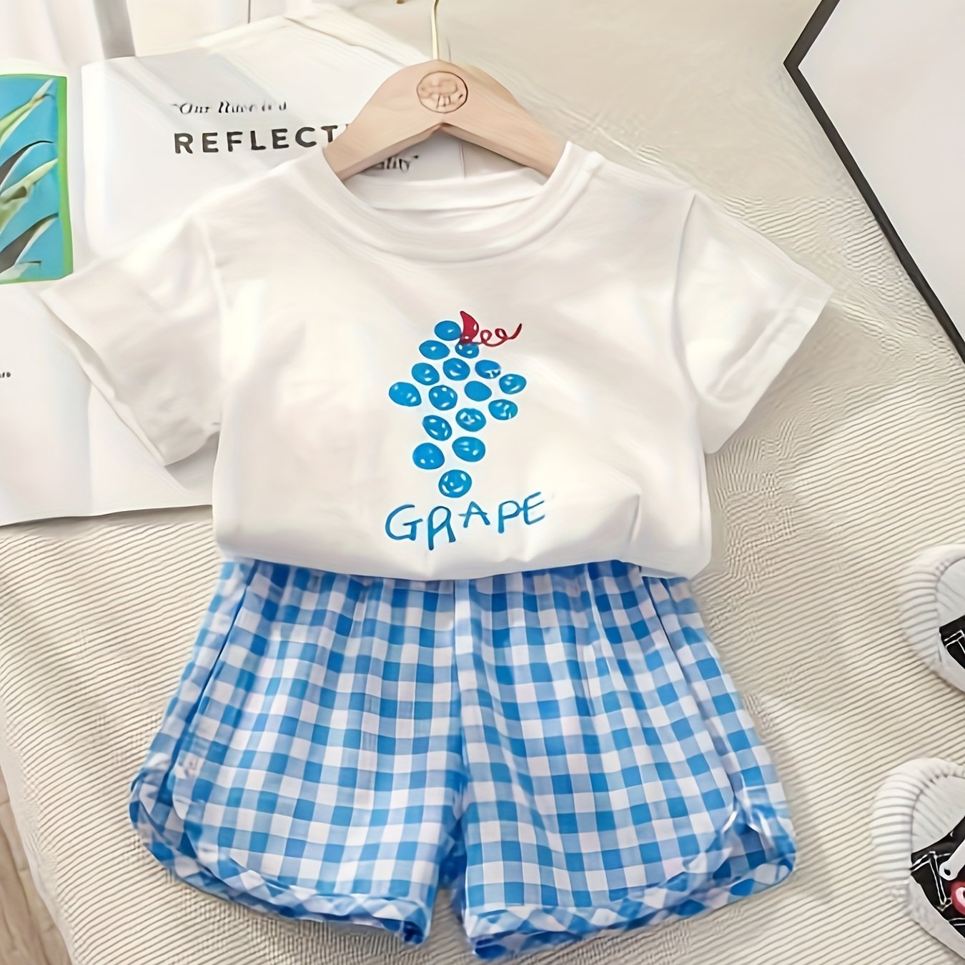 New trendy short sleeve and shorts set for girls, perfect for outdoor wear.