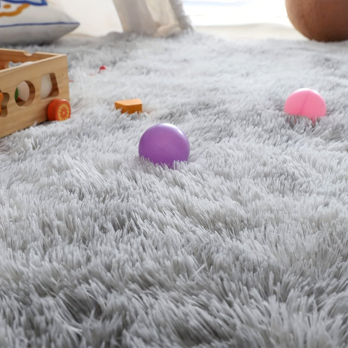 Luxurious soft plush shag area rug perfect for the living room, fluffy shaggy floor carpet ideal for the bedroom. This home decor piece adds warmth and style to any space. Non-slip and machine washable, it's perfect for the living room, bedroom, game