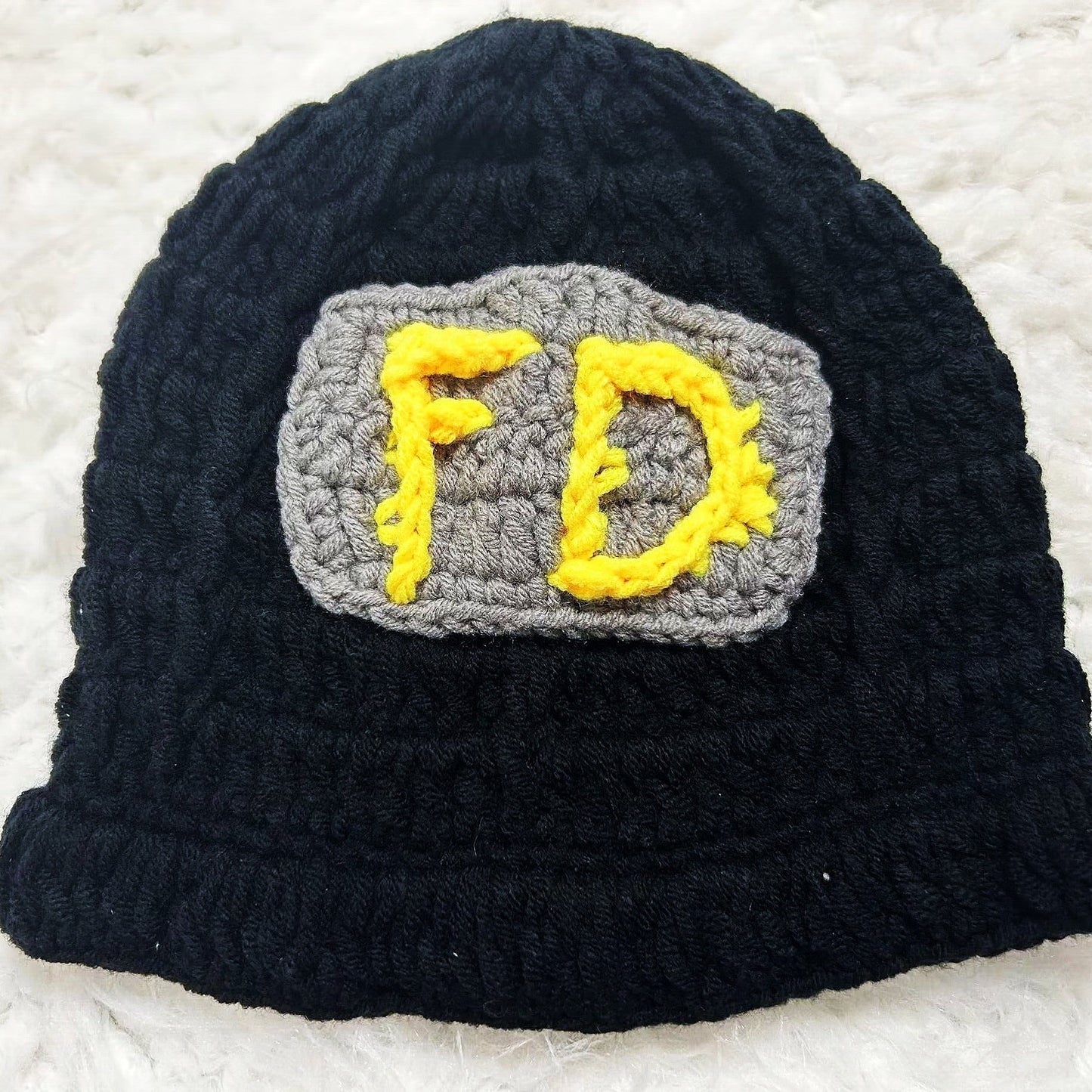 Set of 3 FD Firefighter Newborn Baby Photography Props, including crochet yarn hat, overalls, and boots.