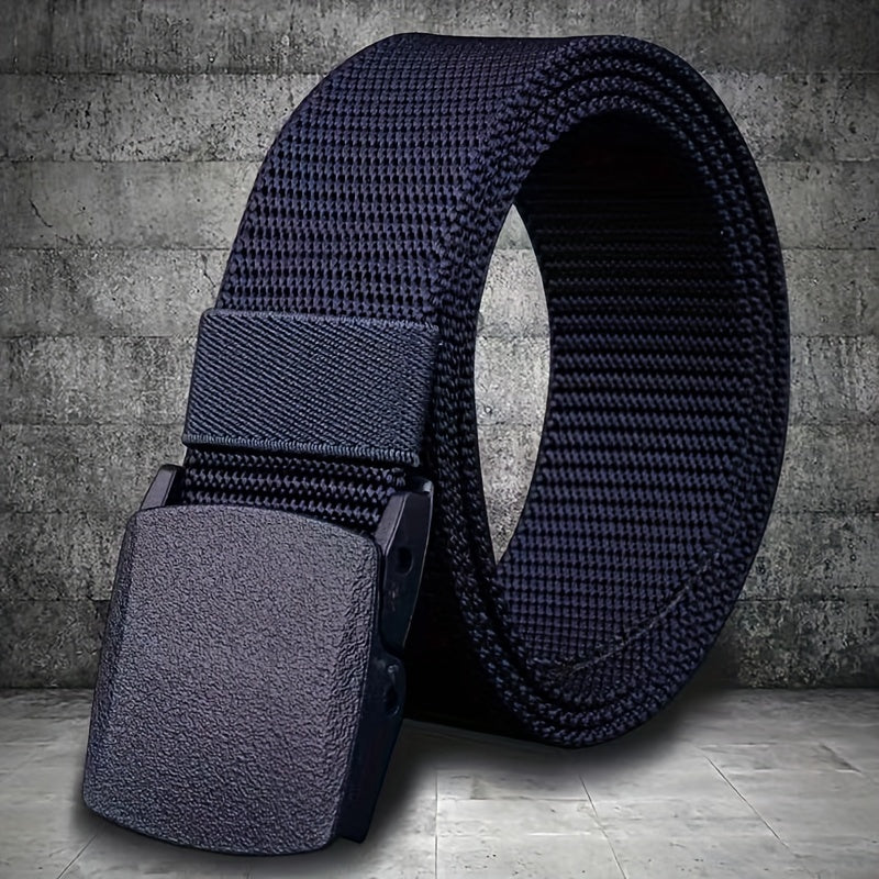 Hypoallergenic nylon belt with smooth buckle, ideal for casual wear, jeans, and outdoor activities for both men and women.