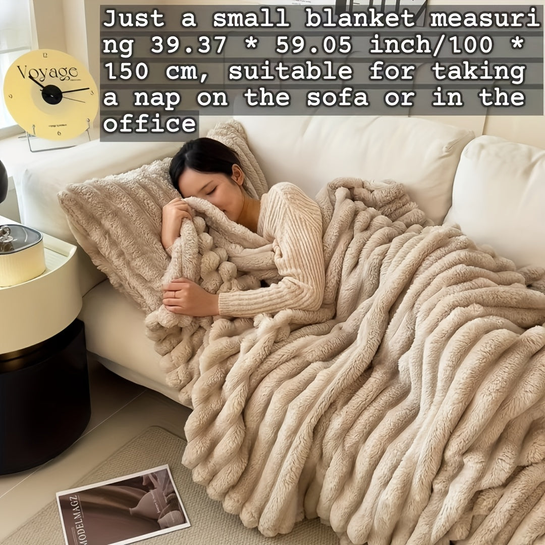 Modern Style Luxury Plush Blanket Throw - Cozy and Warm Flannel Blanket, Soft Sofa Blanket, Machine Washable, All-Season Multipurpose Striped Gift Blanket perfect for Office, Bed, Camping, Travel, and Naps.