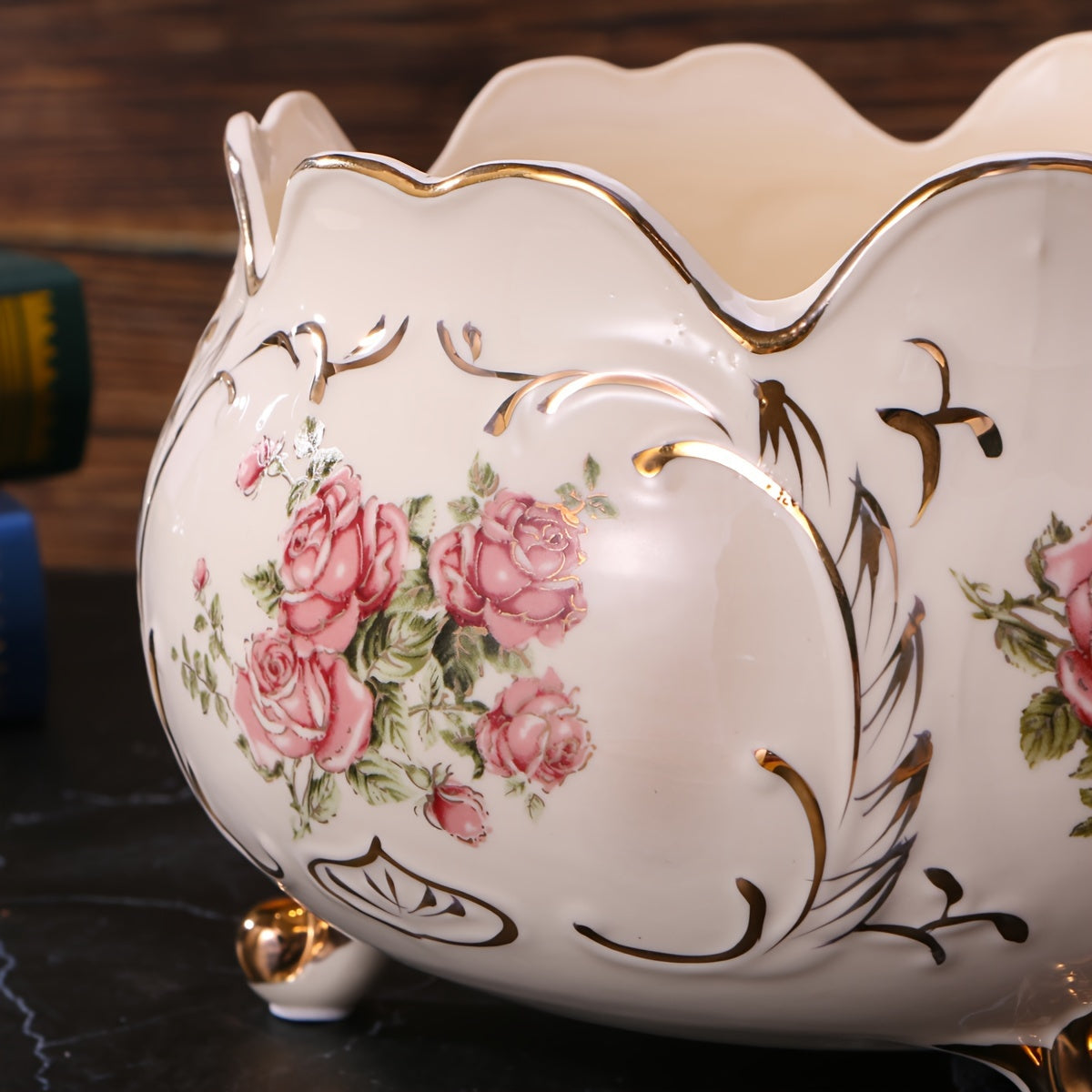 Luxurious European-style Ivory White Ceramic Bucket with Rose Design - 2800ml, Golden Rim, Versatile for Fish Tanks, Plants, Fruit Displays, Desk Organization in Home or Office.