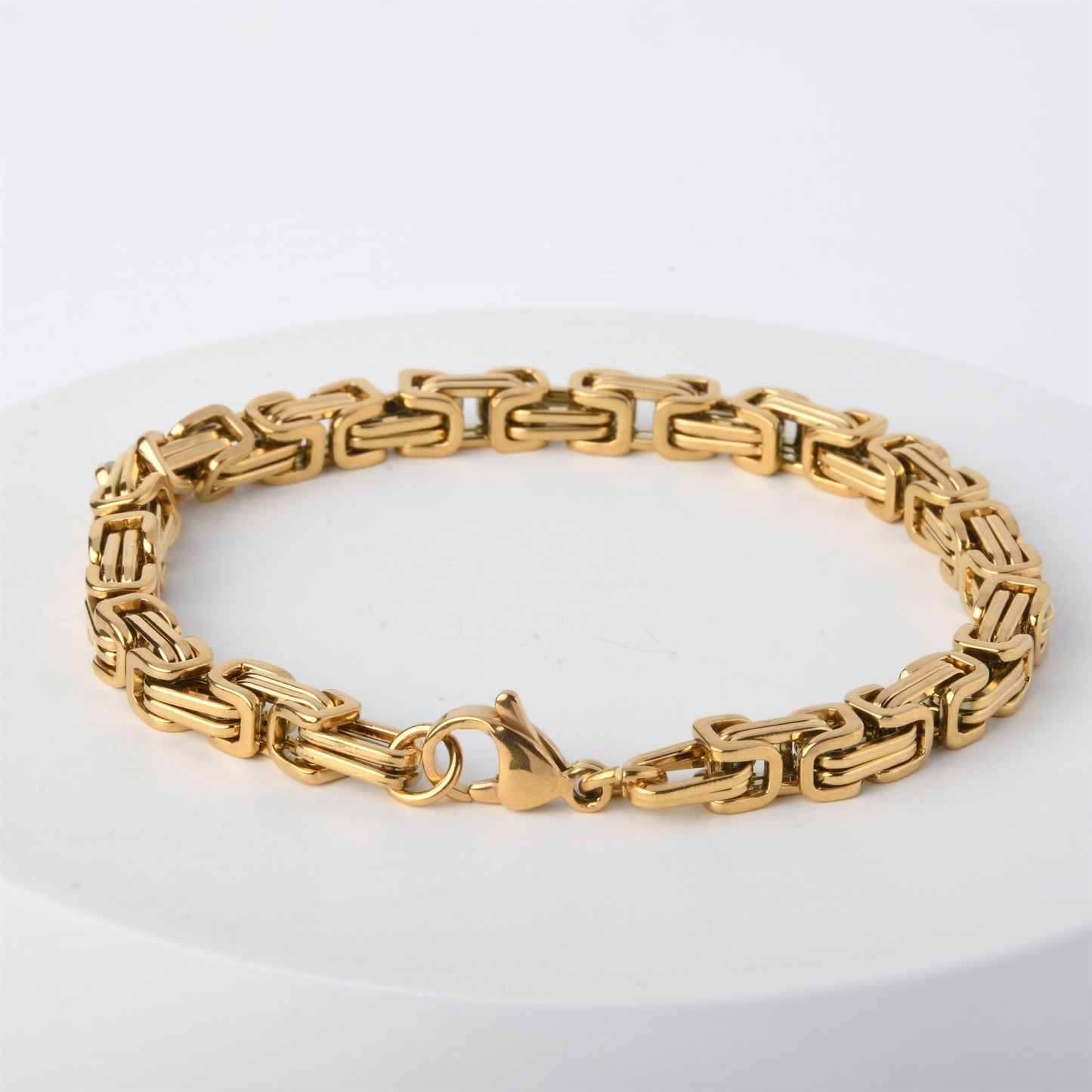 Adjustable Hand Jewelry Decor for Women & Girls - Bracelet made of 18K Gold Plated Copper Chain