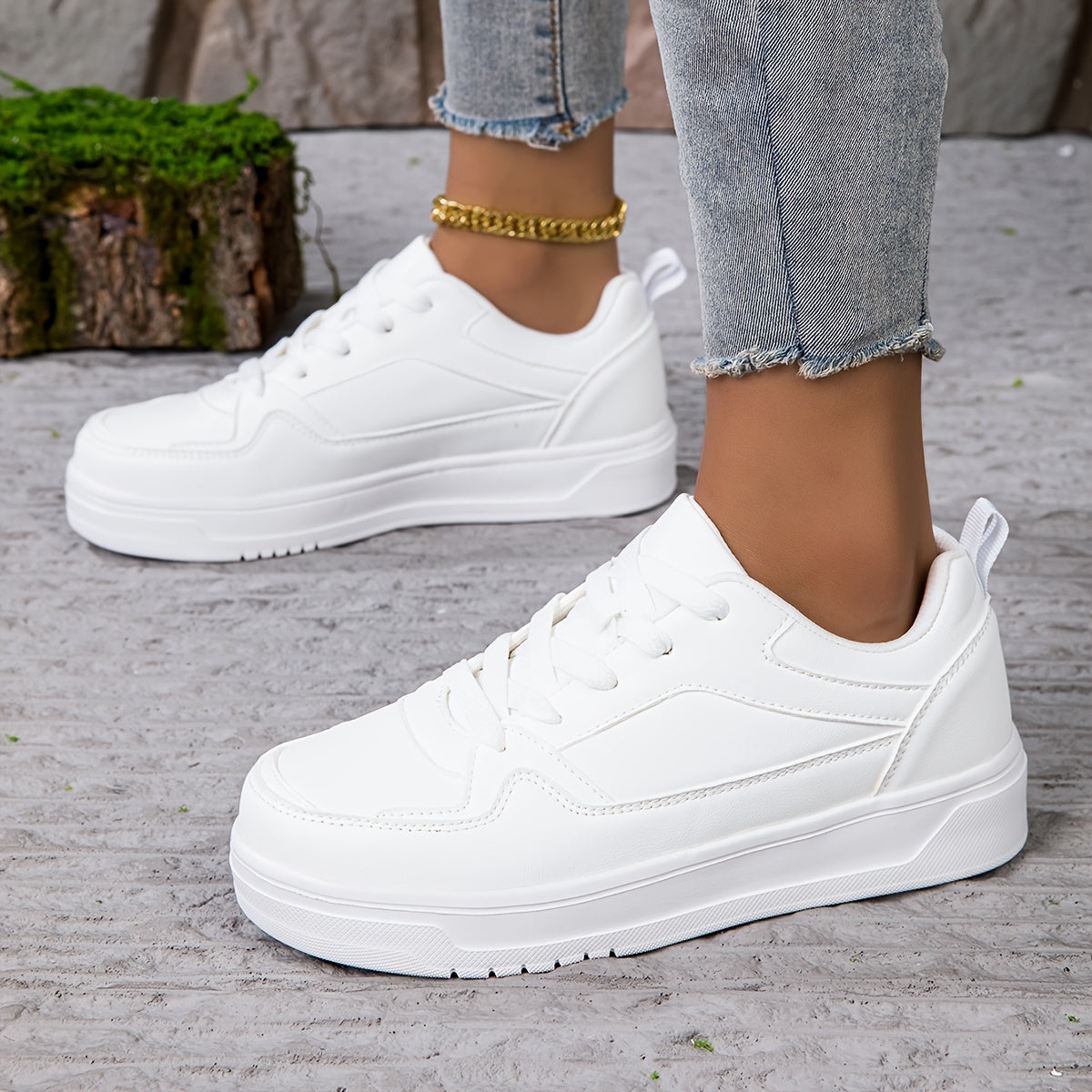 Lightweight lace-up low-top white sneakers for women, featuring a soft EVA insole and breathable PU cover suitable for all seasons.