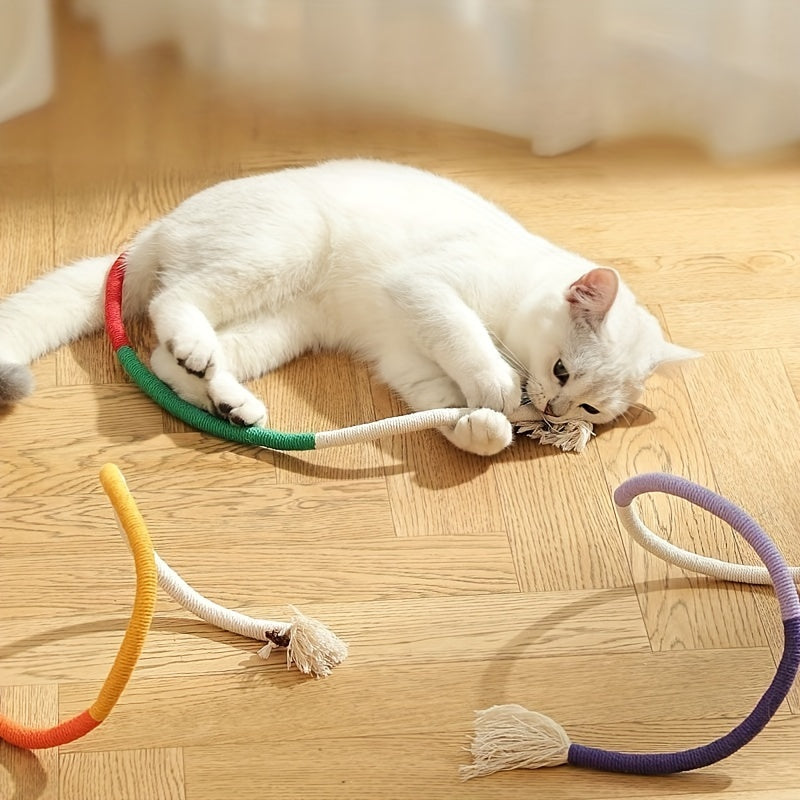 1 piece of durable cat bite rope toy for indoor cats, designed for teeth grinding and oral cleaning.