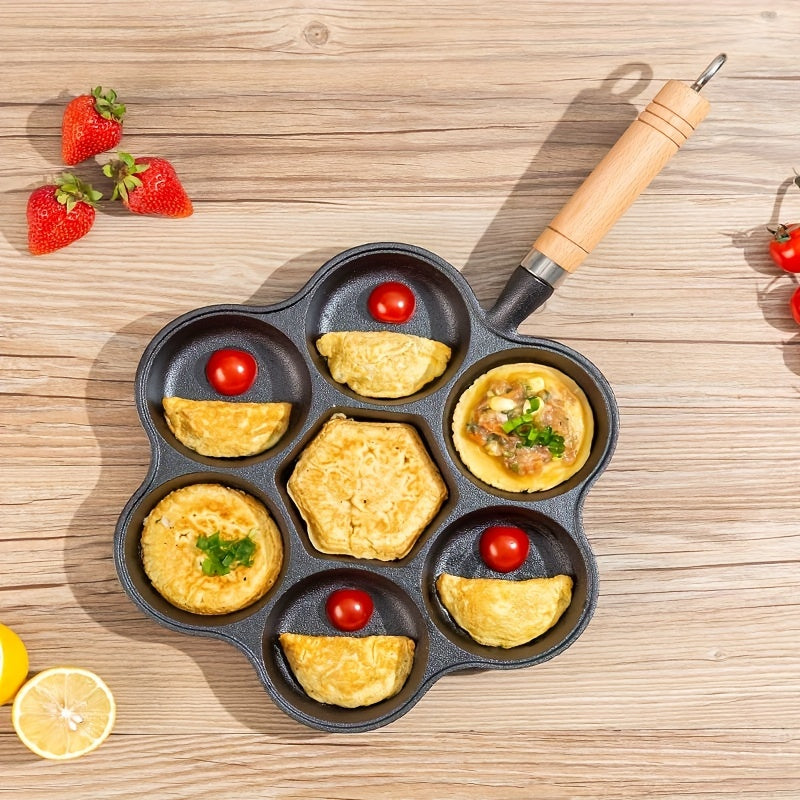 Cast Iron Petal Shaped Omelette Pan with 7 Holes and Deep Design, Non-Stick and Coating-Free, Egg Burger Mold featuring Wooden Handle - Ideal for Breakfast and Kitchen Essentials