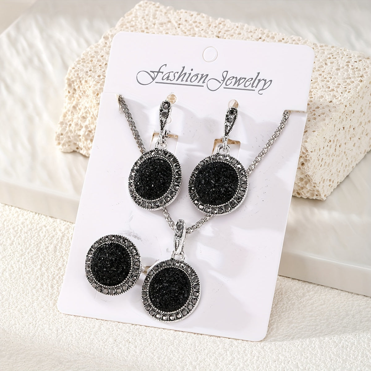 Vintage black crystal jewelry set in boho-chic style for women's parties and casual wear.