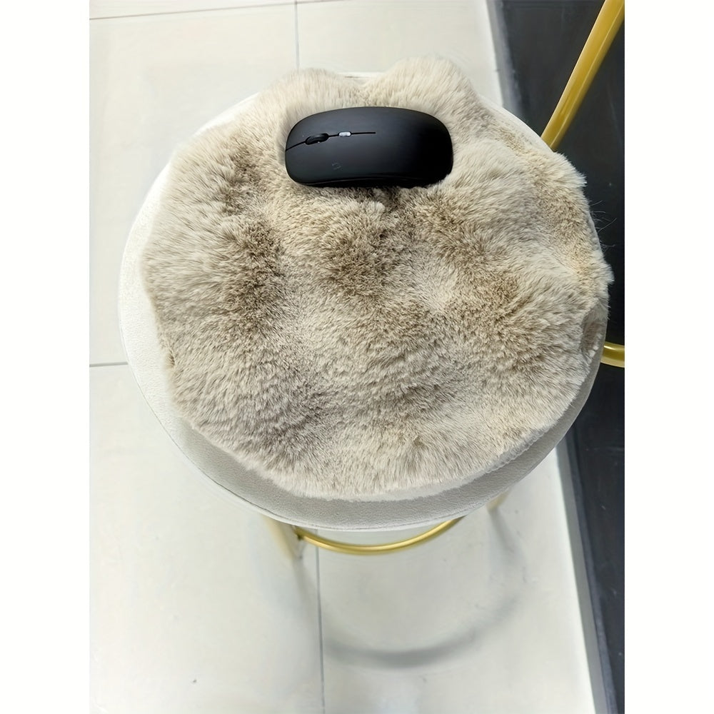 Round plush fabric carpet that is simple, solid, fluffy, soft, and comfortable. This cute indoor decor is easy to clean, furry, warm, and suitable for chair pads, room, bedroom, and indoor use. Made of polyester, it is only suitable for dry cleaning and