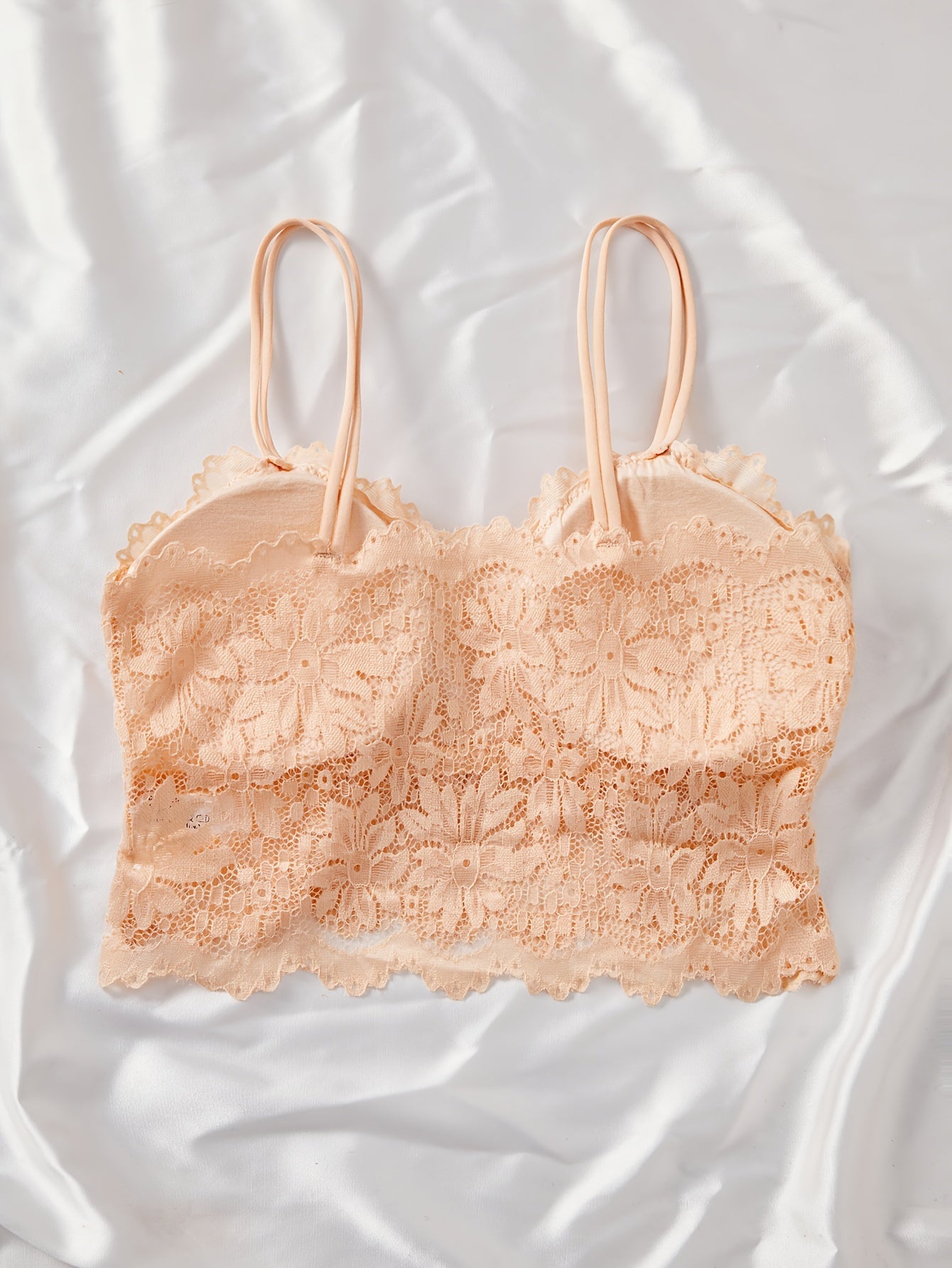 Floral lace wireless cami bra for sexy, comfortable push-up support, perfect for women's lingerie and underwear.