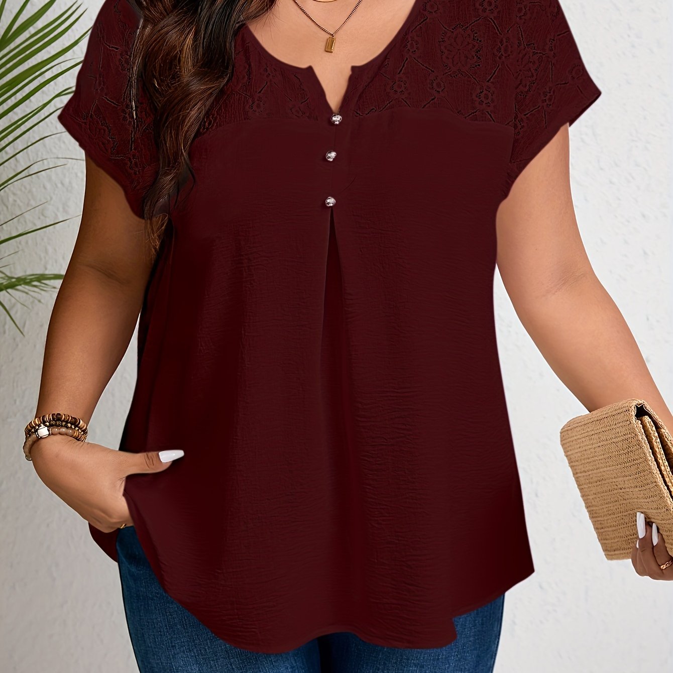 Elegant plus size women's top with lace detail and V-notch neckline, made of non-stretch polyester knit fabric, suitable for spring/summer/autumn. SKC: 3089137822.