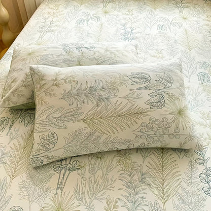 Set of 2 hypoallergenic floral pillowcases, made from machine washable polyester. These envelope closure pillow covers feature deep pockets and a beautiful all-season garden flower print, perfect for adding a touch of elegance to your bedroom, guest