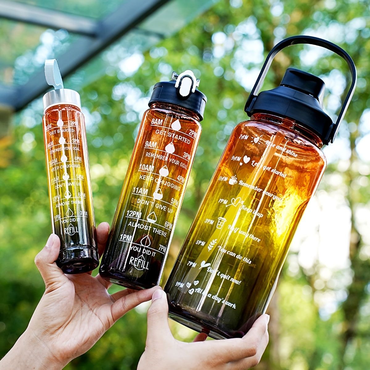 Water bottle set: 3 gradient bottles - 2000ml, leakproof, hand wash only. Ideal for hiking, camping, fitness. PVC-free. Great for holidays.