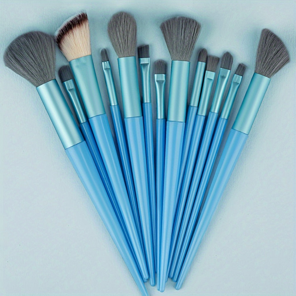 Full set of soft synthetic brushes for quick and easy makeup application, suitable for beginners and professional makeup artists. Convenient for travel. Perfect Valentine's Day gift.