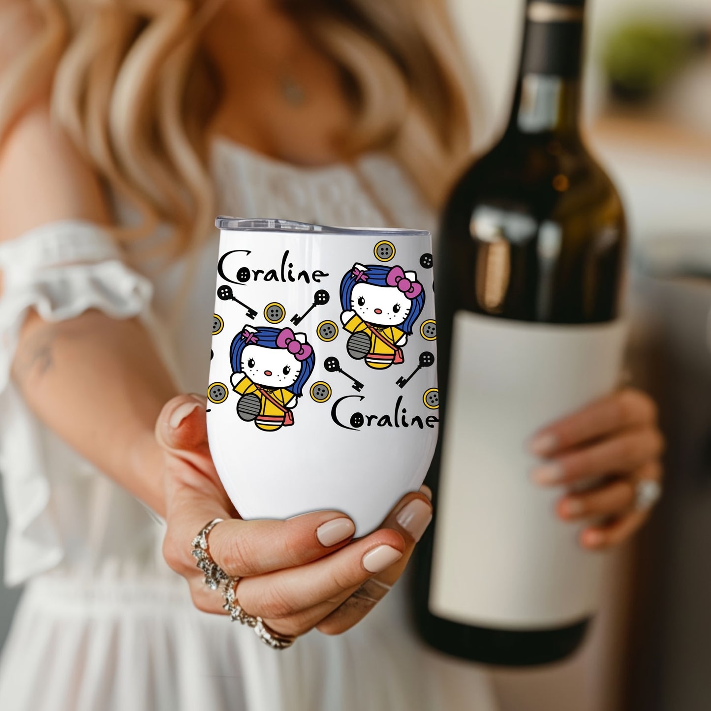 Hello Kitty и Coraline Стальной Термос с Крышкой, 12oz Овальная Непромокаемая Кофейная Чашка, Только Ручная Стирка, Без ПВХ, Идеальный Подарок на Рождество.