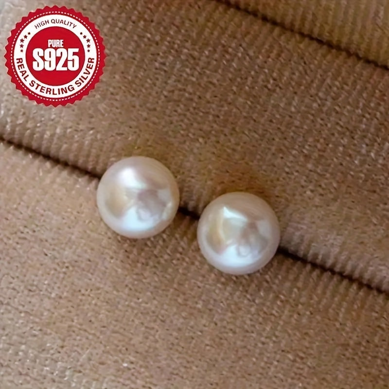 These elegant retro-style sterling silver earrings feature pearl beads, weighing 1g. They are low-allergy and make the perfect gift for women.