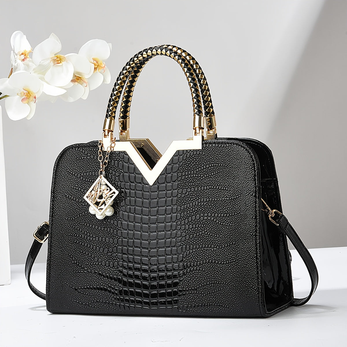 2024 New large capacity glossy handbag for women, fashionable and versatile with single crossbody strap.