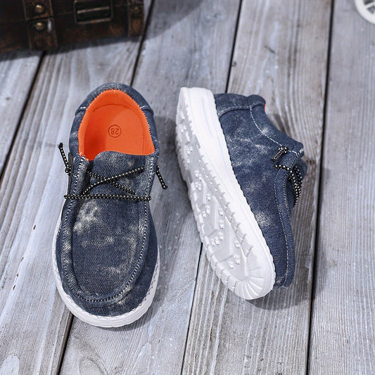 Stylish casual shoes for boys with elastic laces, denim-texture upper, and EVA sole. Ideal for daily wear in spring and fall, perfect for trendy youngsters.