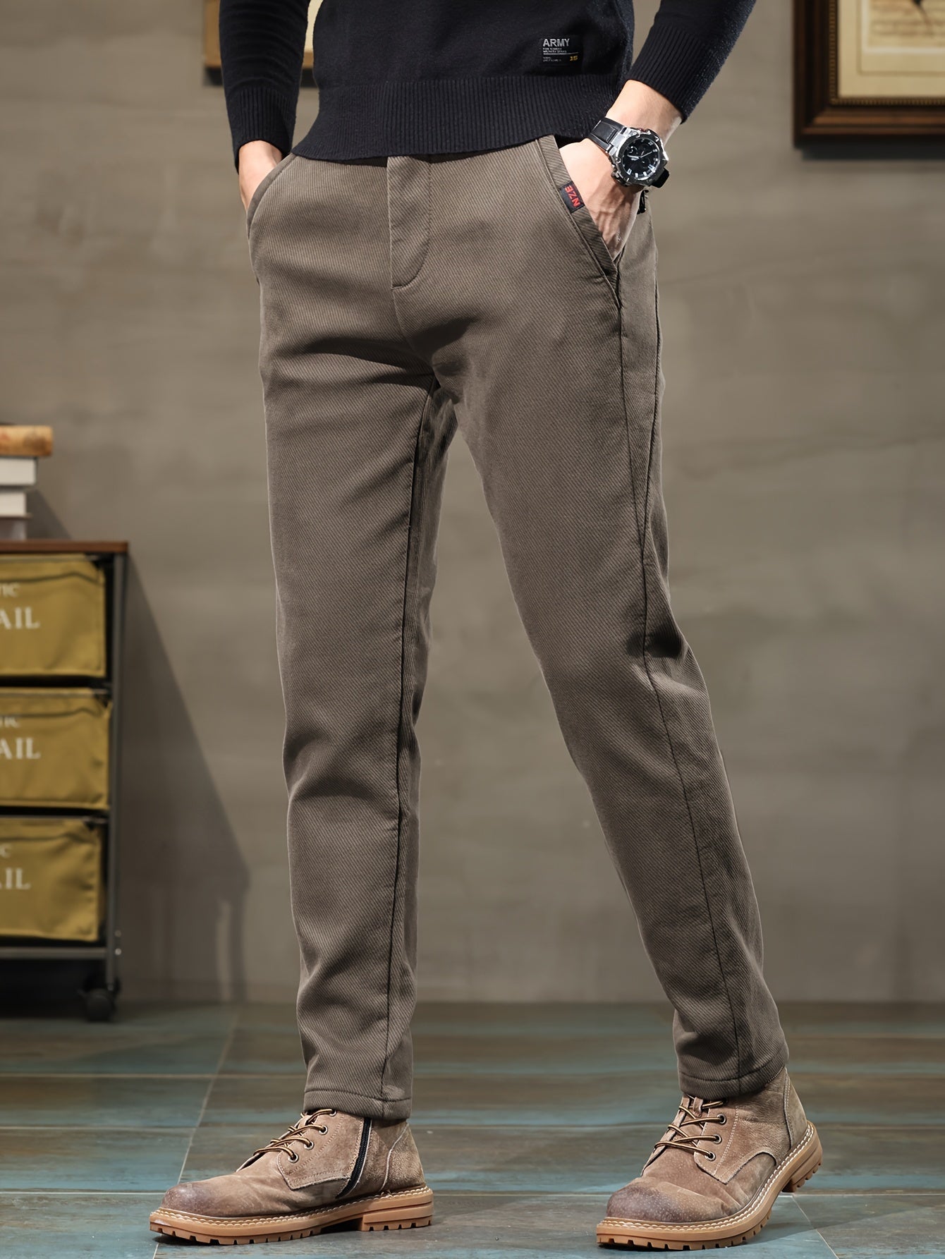 New men's casual pants by a sports brand, perfect for spring and autumn 2023.