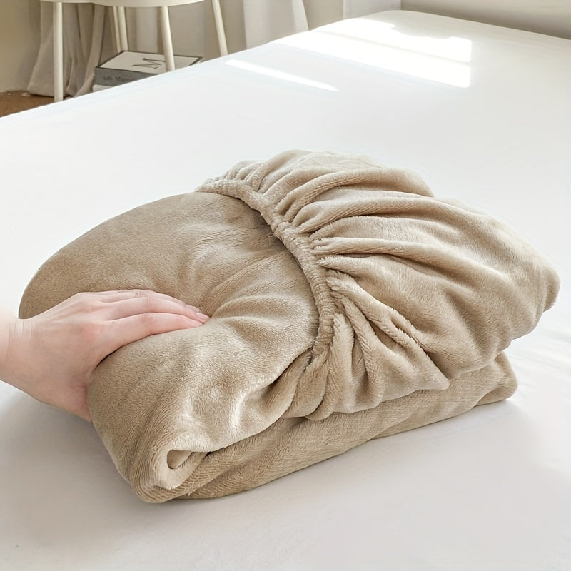 Soft and plush reversible milk velvet fitted sheet, featuring elastic all-around for a perfect fit. This machine washable anti-dust mattress protector is thick and comfortable, perfect for your bedroom or guest room. No pillowcase included. A great