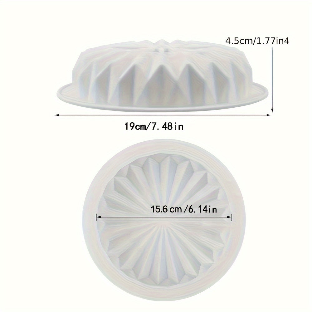 1 piece of Silicone Round Lace Mousse Cake Mold ideal for creating chocolate pudding, biscuits, and ice cubes. This versatile kitchen accessory is a must-have baking tool for DIY enthusiasts.